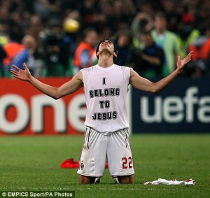 Superstar Kaká, thanking Jesus for his goal